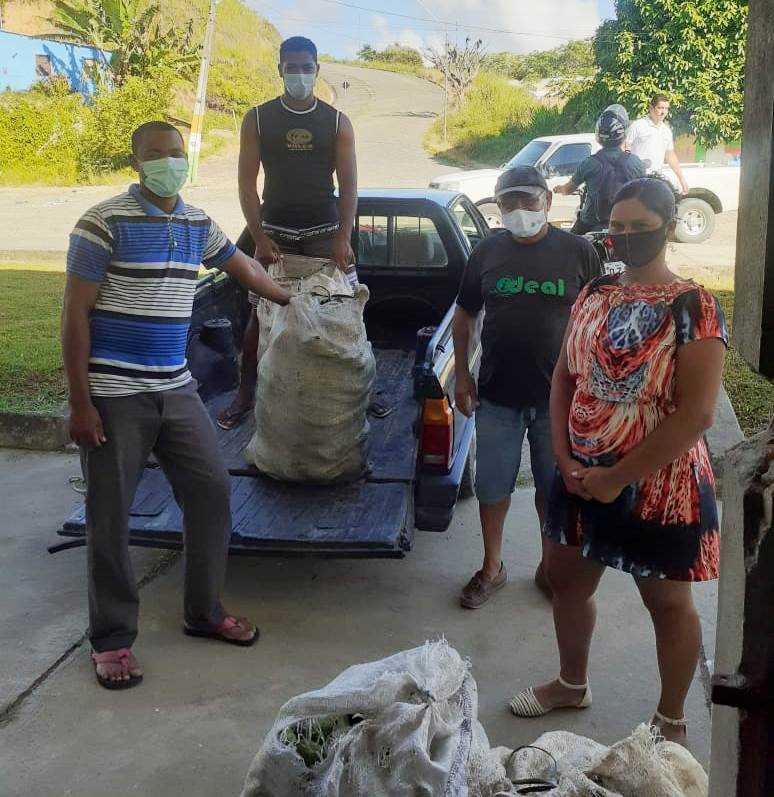 Camacã: Secretaria de Agricultura anuncia a chegada de água para 2 Assentamentos e faz entrega de alimentos para famílias